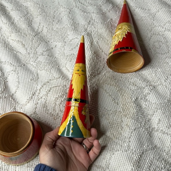 Vintage Wooden Santa Claus Nesting Dolls Hand Painted Russian Christmas (2) - Picture 5 of 6
